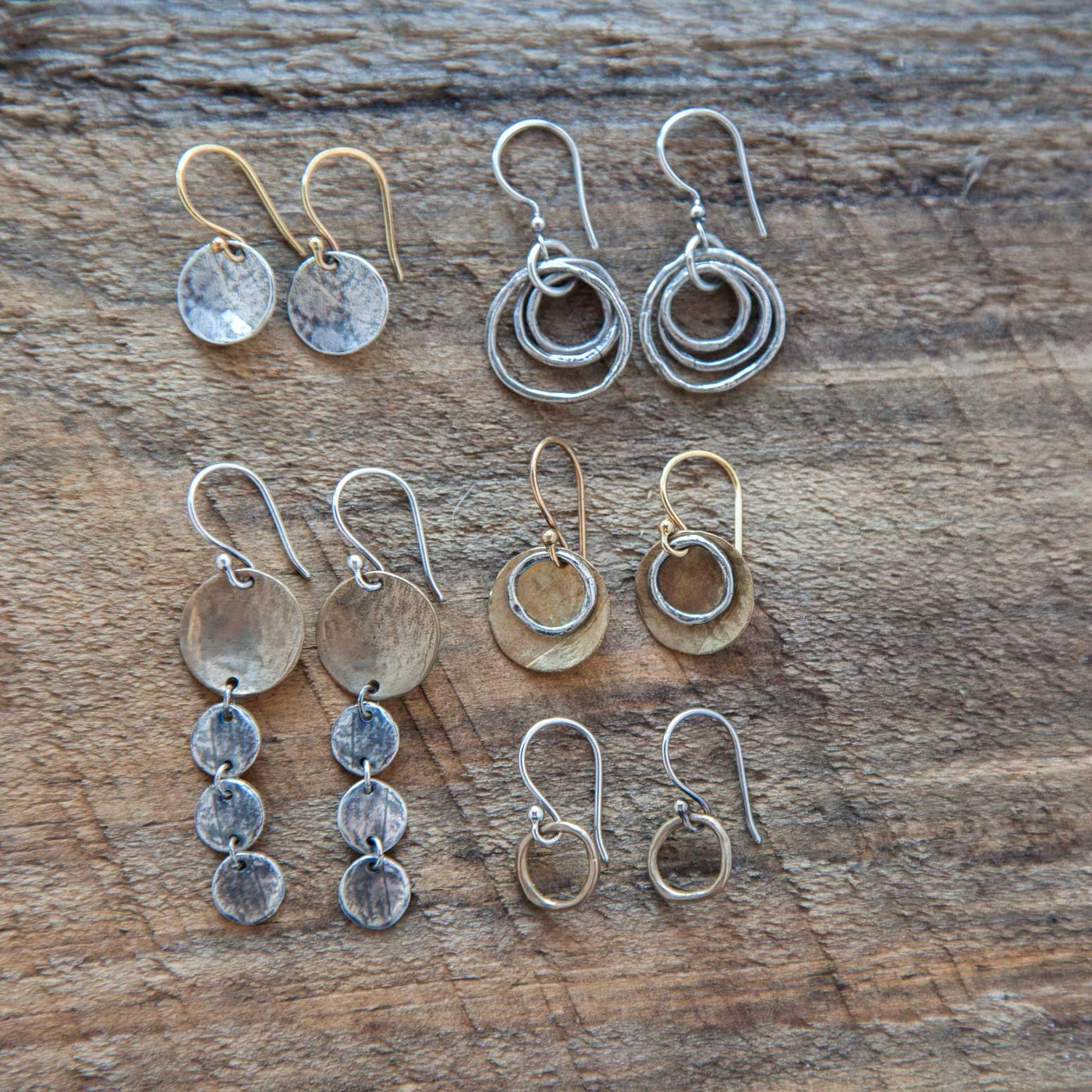 Eco-friendly-jewelry-earthy-earrings-bronze-circle