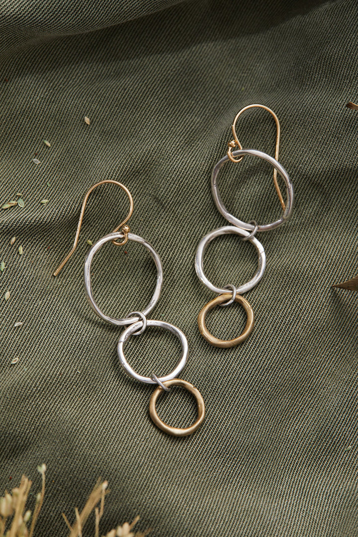 ★2022SS新作★MZUU★Silhouette Arco Earrings Spiral Silhouette - black - Paparazzi earrings